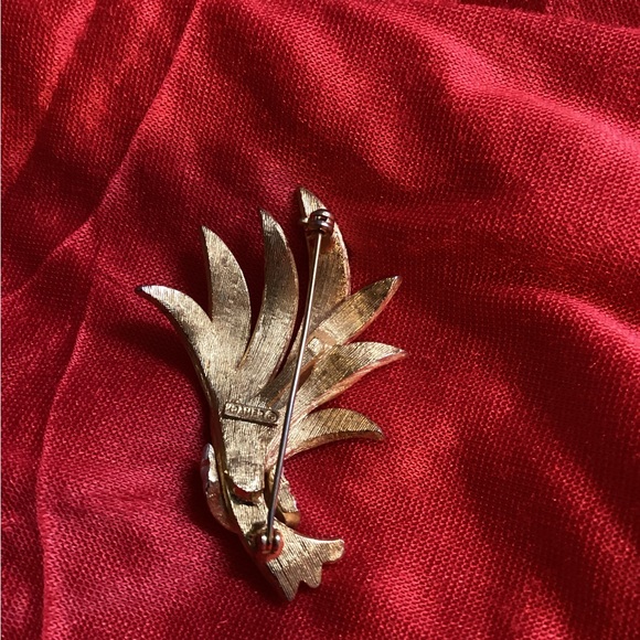 Vintage Kramer White Enamel Gold Tone Wheat Bouquet Brooch setting - Picture 4 of 5